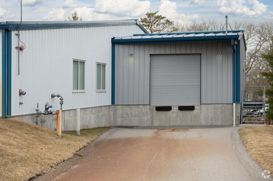 More Photos Of 7 Technology Park Dr, Bourne Office For Lease