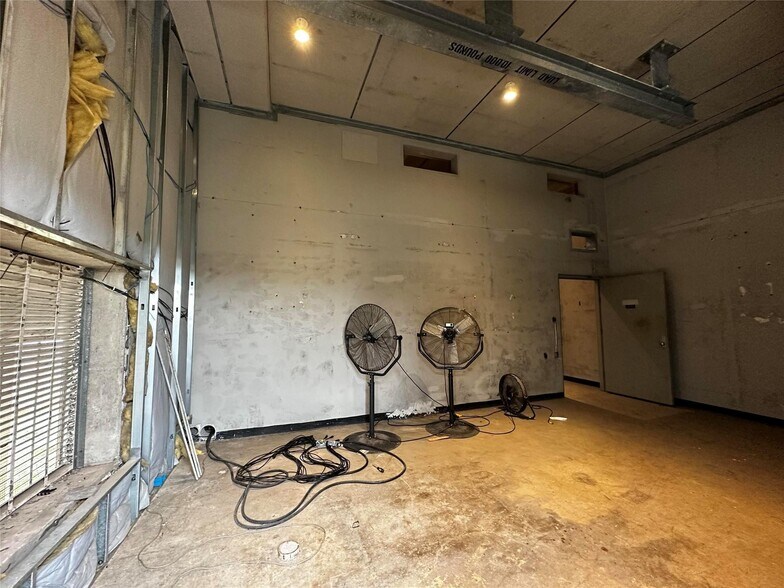 More Photos Of 550 S Farm To Market 1138, Nevada Radio TVTransmission Facilities For Sale