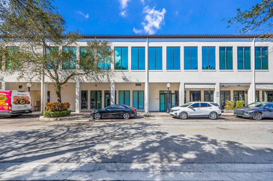 More Photos Of 17225 S Dixie Hwy, Palmetto Bay Storefront Retail Office For Lease