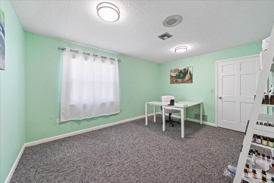 More Photos Of 111 Scott St, Melbourne Office For Sale