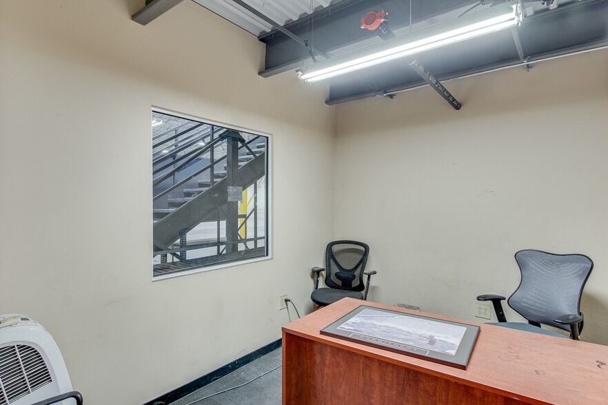 More Photos Of 2600 Buford Hwy, Buford Distribution For Lease