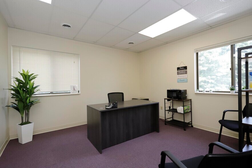 More Photos Of 1 Welby Rd, New Bedford Office For Sale