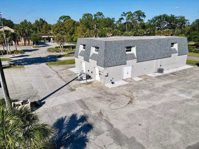 More Photos Of 525 Shadow Lakes Blvd, Ormond Beach Office For Sale