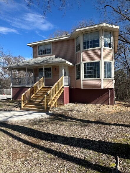 More Photos Of 115 E Van Buren, Eureka Springs Apartments For Sale