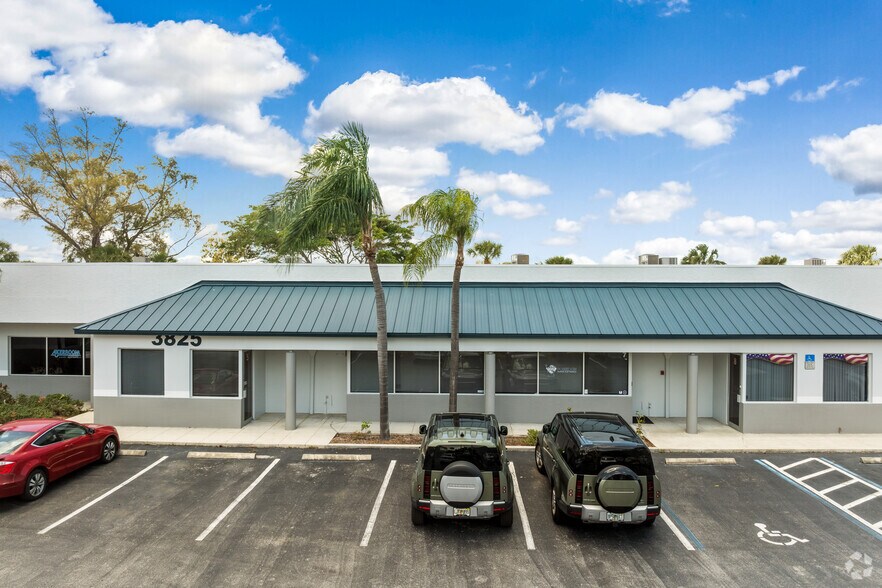 More Photos Of 3825 Investment Ln, West Palm Beach Light Manufacturing For Lease