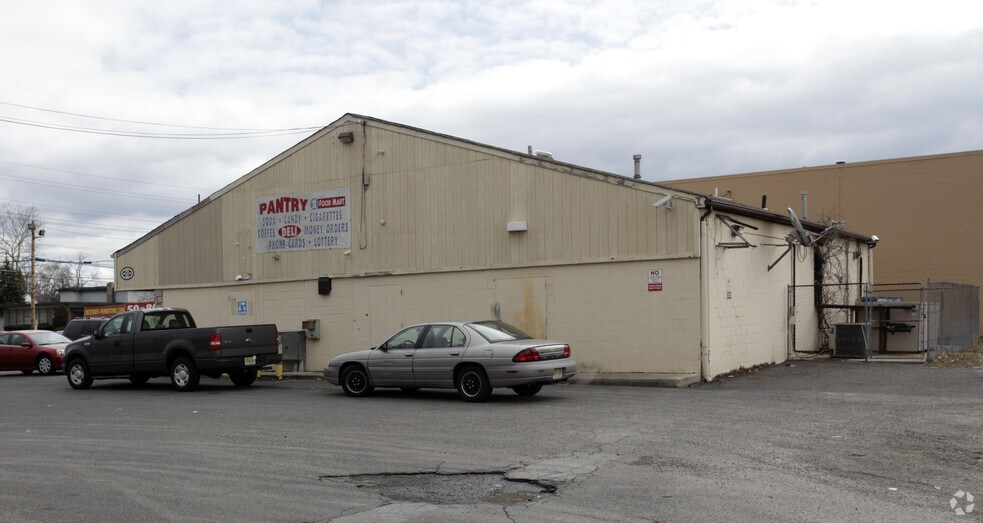 More Photos Of 4040 Marlton Pike, Pennsauken Convenience Store For Lease