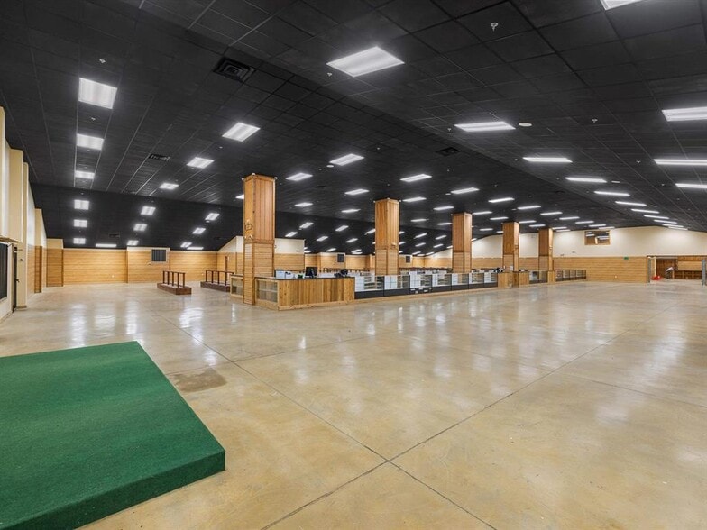 More Photos Of 6976 W Louisville Ln, Owensboro Light Manufacturing For Sale