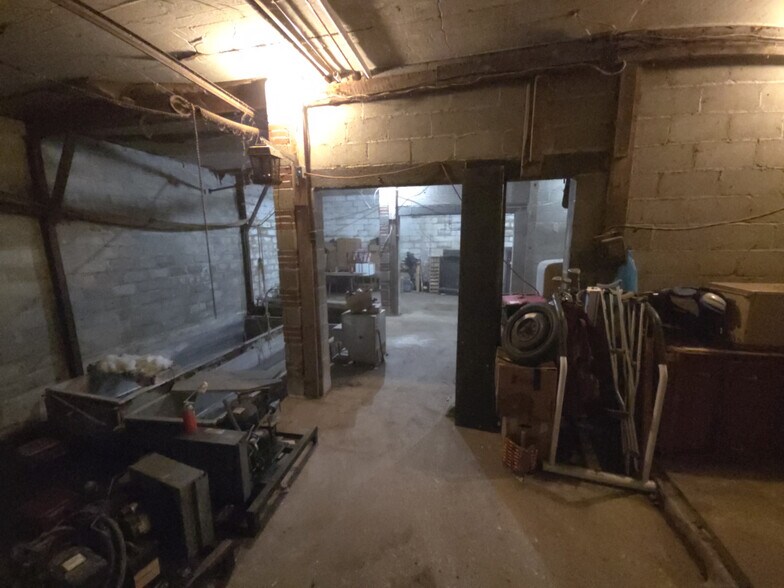 More Photos Of 10543 Old Lake Rd, Lake City Service Station For Sale