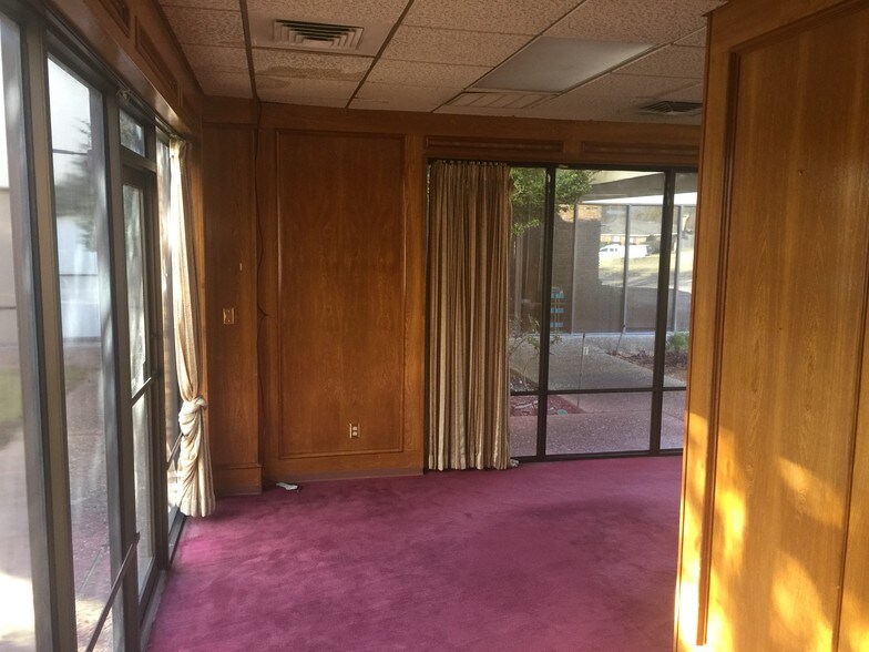 More Photos Of 2801-2831 W Parker Rd, Plano Medical For Lease