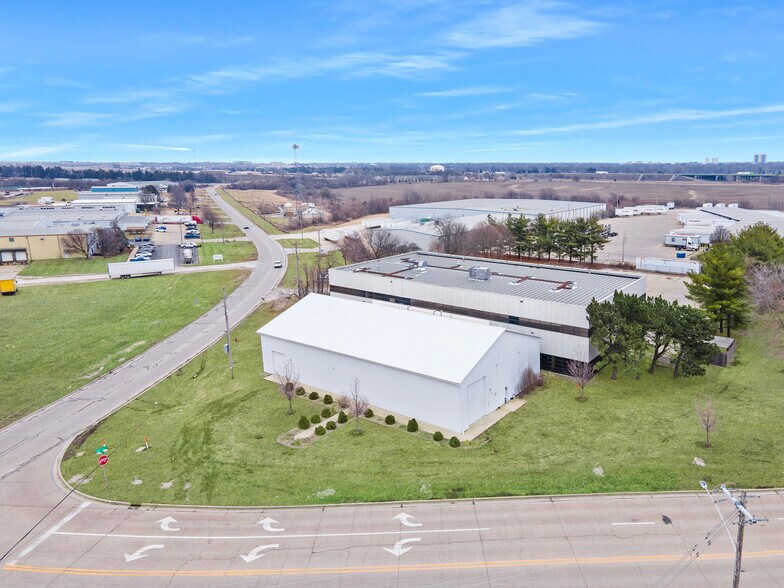 More Photos Of 2221 W College Ave, Normal Warehouse For Sale