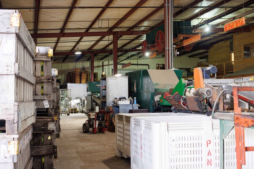 More Photos Of 63 Talona Spur Rd, Ellijay Freestanding For Sale