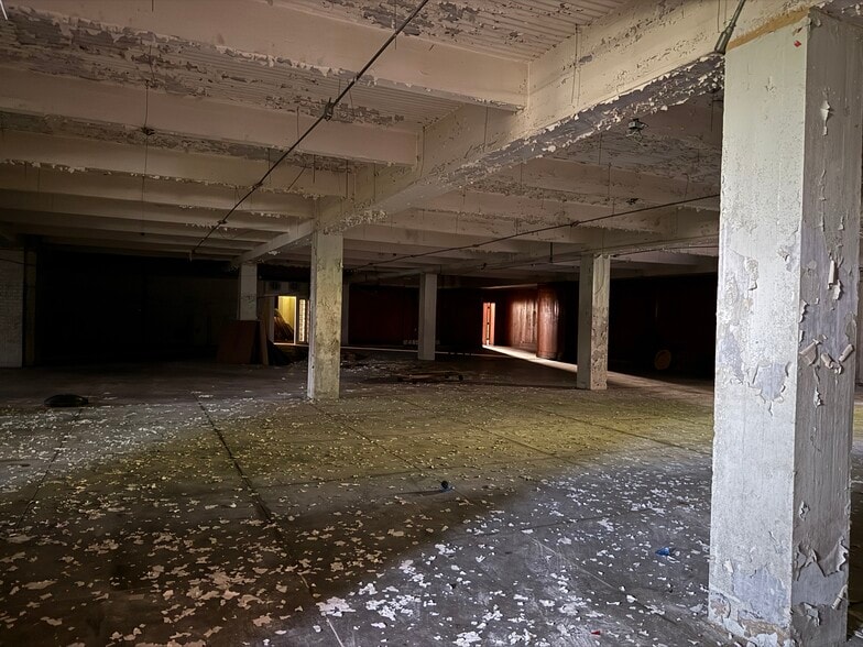 More Photos Of 3500 Montgomery Rd, Cincinnati Religious Facility For Sale