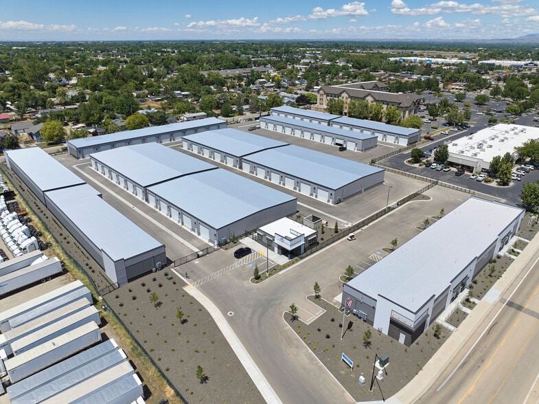 More Photos Of 2007 S Saturn Way, Boise Warehouse For Lease