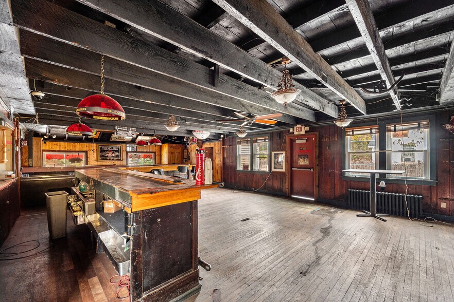 More Photos Of 221 White Horse Pike, Chesilhurst Bar For Sale