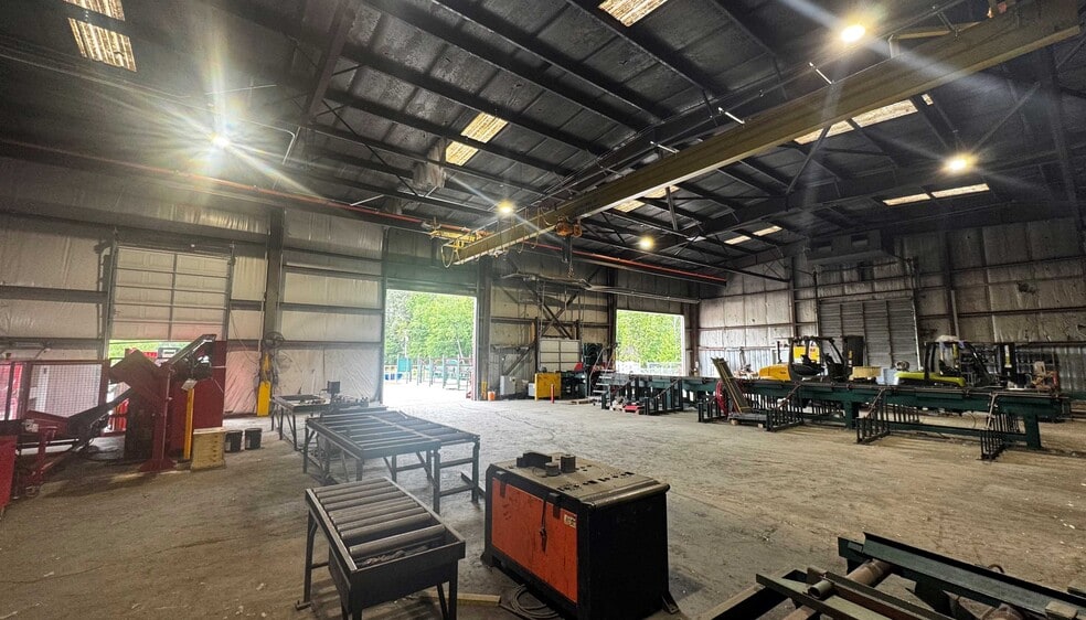 More Photos Of 8324 Eagle Dr, Mechanicsville Manufacturing For Lease