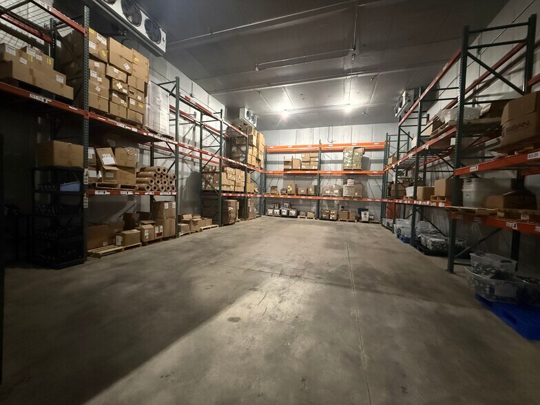 More Photos Of 930 N 1430 W, Orem Manufacturing For Lease