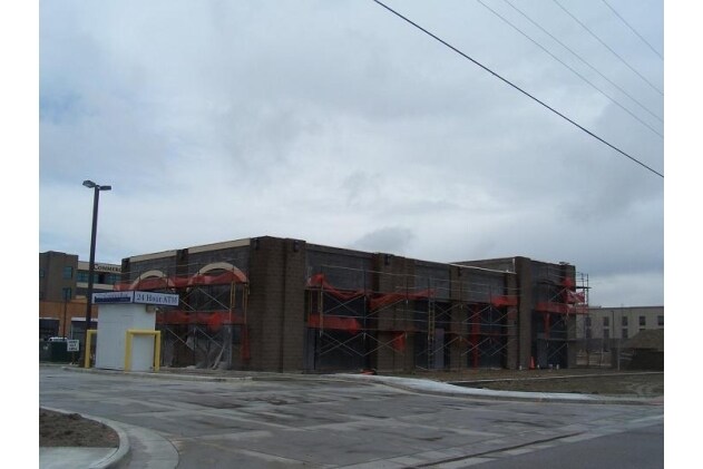 More Photos Of 1575 Dewar Dr, Rock Springs Bank For Lease