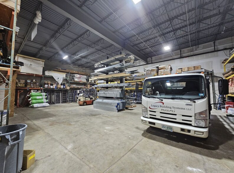 More Photos Of 94 River Rd, Hudson Distribution For Sale