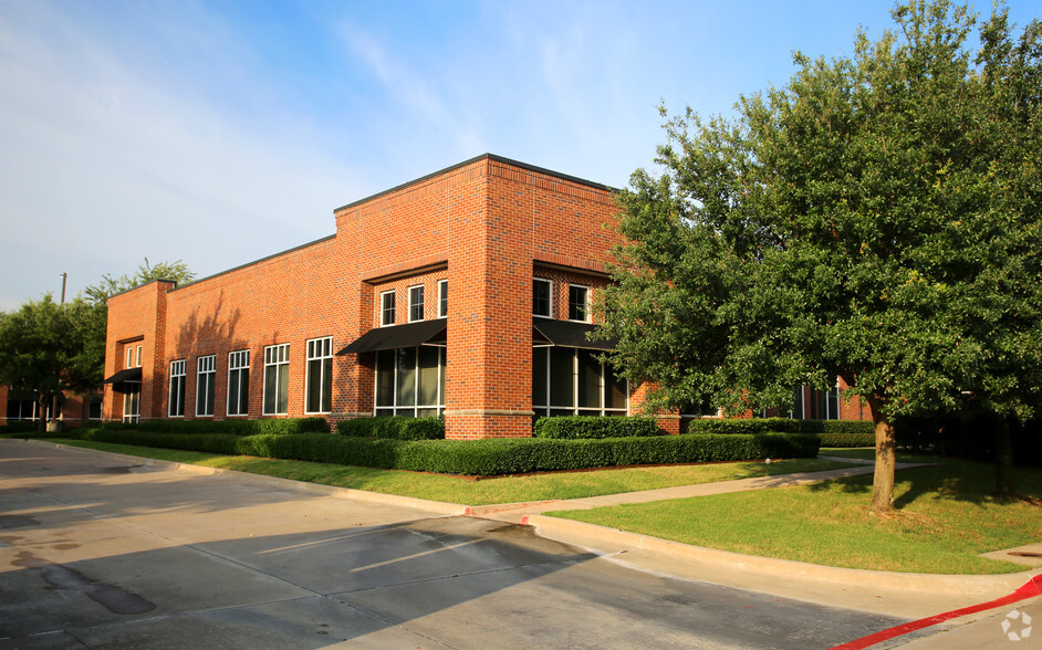 Primary Photo Of 870 S Denton Tap Rd, Coppell Medical For Lease