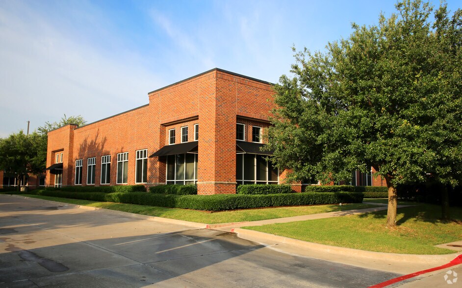 More Photos Of 870 S Denton Tap Rd, Coppell Medical For Lease