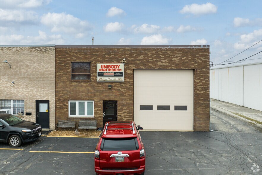 More Photos Of 3554 Marine Rd, Toledo Freestanding For Sale