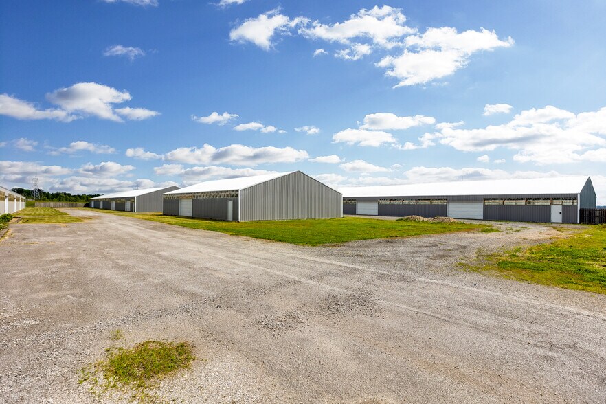 More Photos Of 2149 E Frontage Rd, Staunton Auto Dealership For Sale