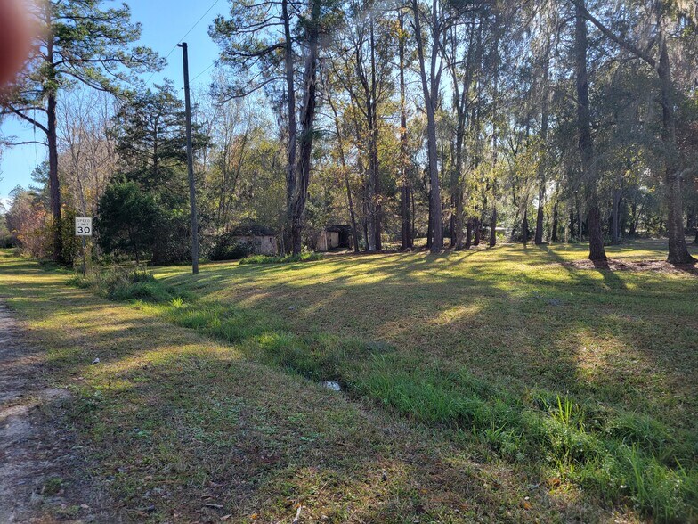More Photos Of 12001 Highway 441 S, Micanopy Restaurant For Sale