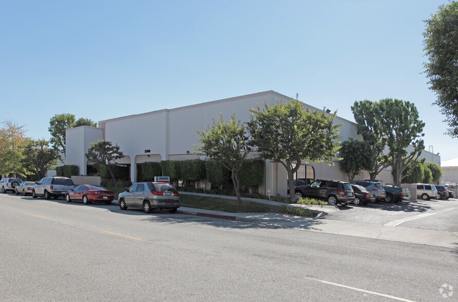 More Photos Of 2550-2560 W 237th St, Torrance Warehouse For Lease