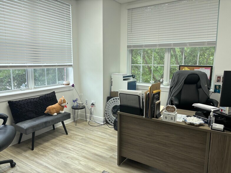 More Photos Of 3606 Maclay Blvd S, Tallahassee Medical For Lease