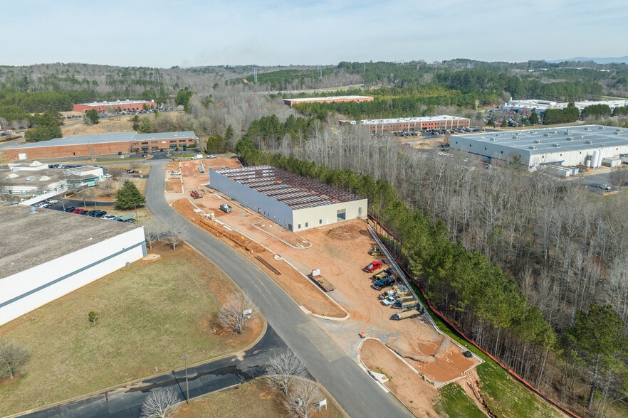 More Photos Of 1005 Evenflo Dr, Ball Ground Warehouse For Lease
