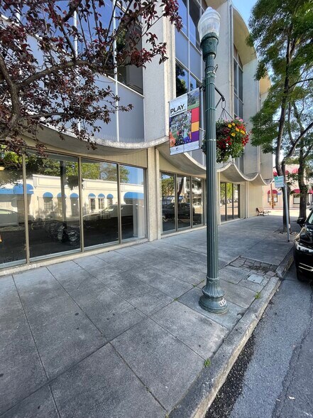 More Photos Of 305 San Anselmo Ave, San Anselmo Storefront Retail Office For Lease
