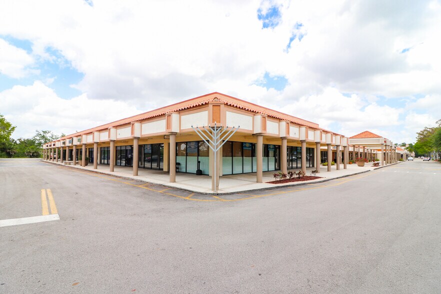 More Photos Of 11383-11445 Palmetto Park Rd, Boca Raton Unknown For Lease