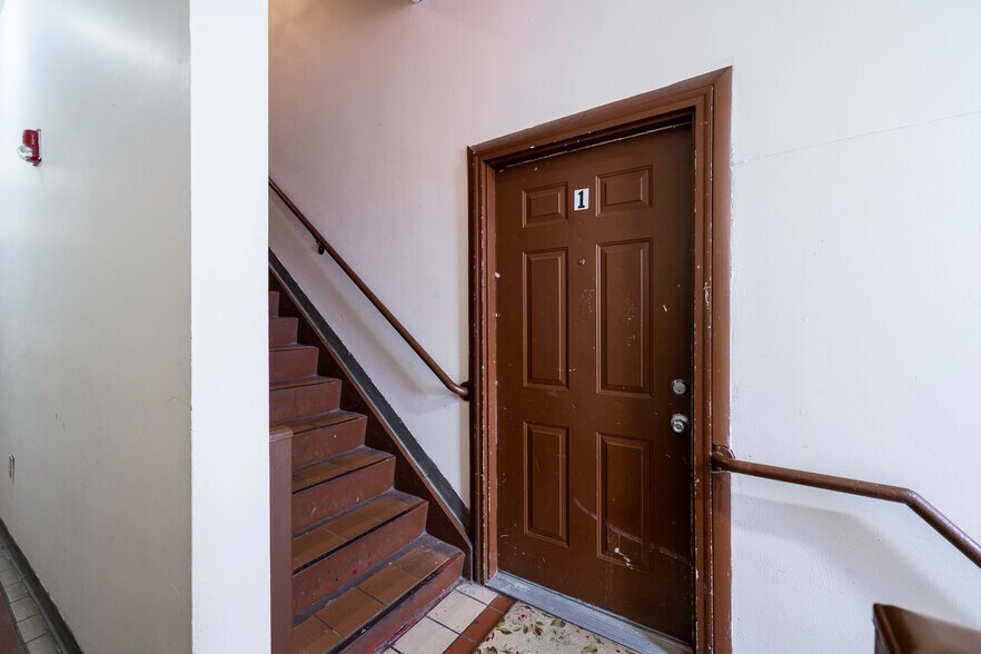 More Photos Of 279 S Broadway, Yonkers Apartments For Sale