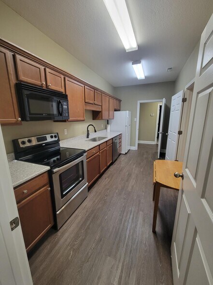 More Photos Of 703 William Blount Dr, Maryville Office For Sale