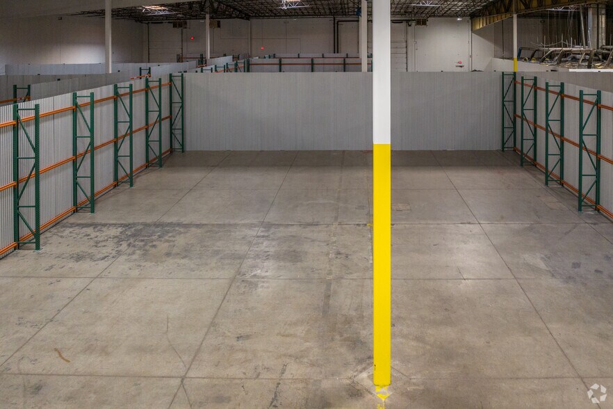 More Photos Of 250 Vista Blvd, Sparks Warehouse For Lease