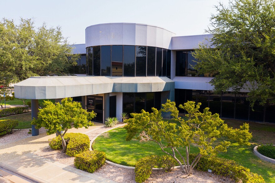 More Photos Of 3300 N A St, Midland Unknown For Lease