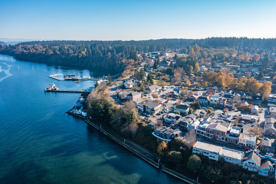 More Photos Of 105 1st St, Langley Storefront Retail Residential For Sale