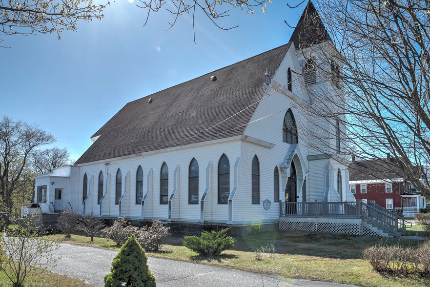 More Photos Of 33 School St, Troy Religious Facility For Sale