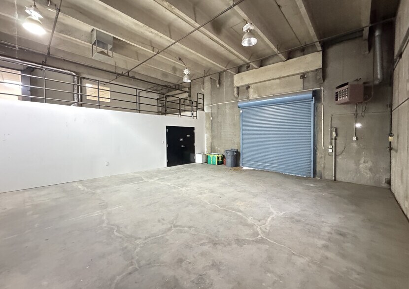 More Photos Of 1920 Columbia Dr SE, Albuquerque Warehouse For Sale
