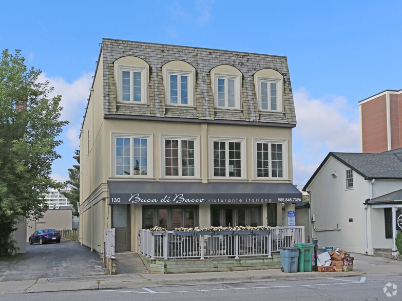 More Photos Of 130 Thomas St, Oakville Storefront Retail Office For Lease