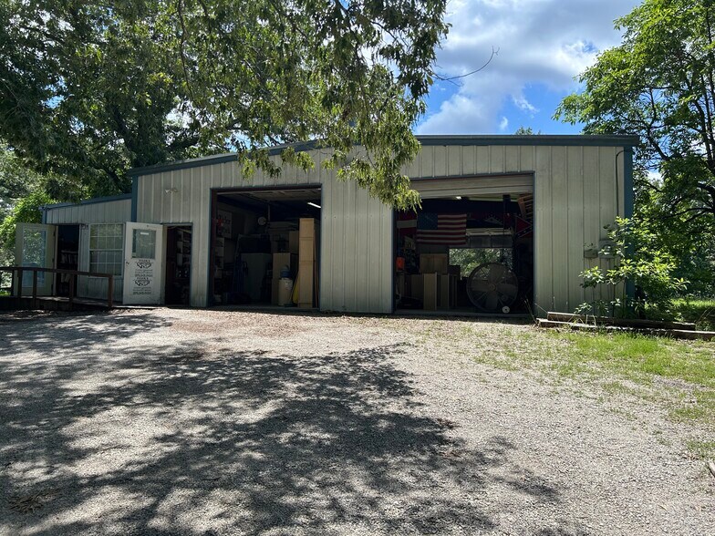 More Photos Of 2682 AR-56, Calico Rock Service For Sale