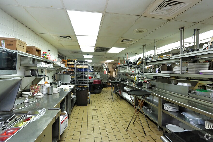 More Photos Of 1424-1450 N Federal Hwy, Boca Raton Restaurant For Lease
