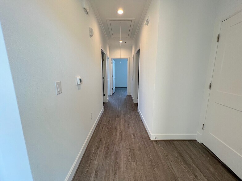 More Photos Of 400 Stonebrook Pky, Frisco Office For Sale