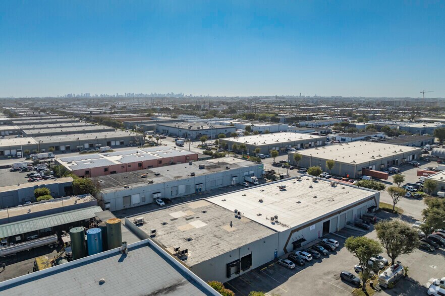 More Photos Of 8451 NW 66th St, Miami Warehouse For Lease