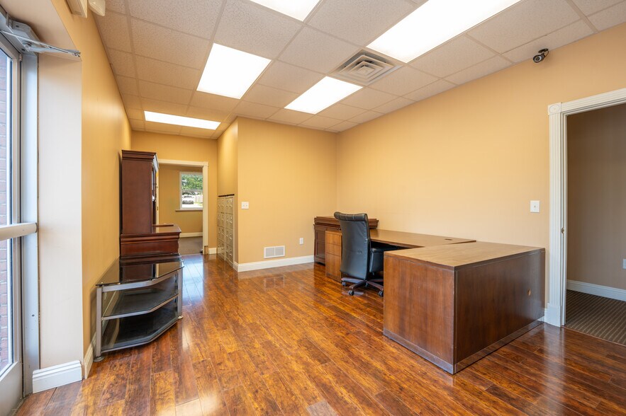 More Photos Of 2840 Ligonier St, Latrobe Office For Sale