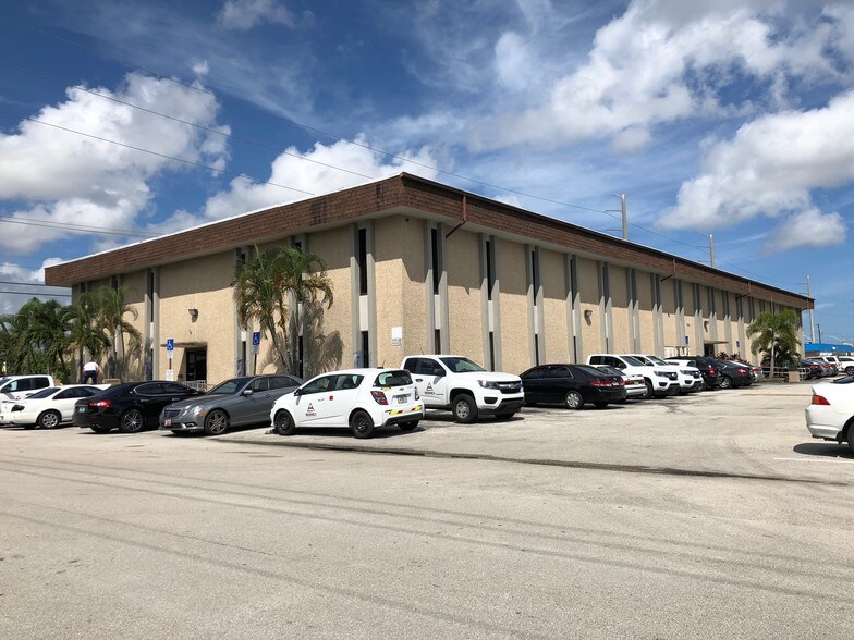 Primary Photo Of 2880 W Oakland Park Blvd, Fort Lauderdale Office Residential For Lease
