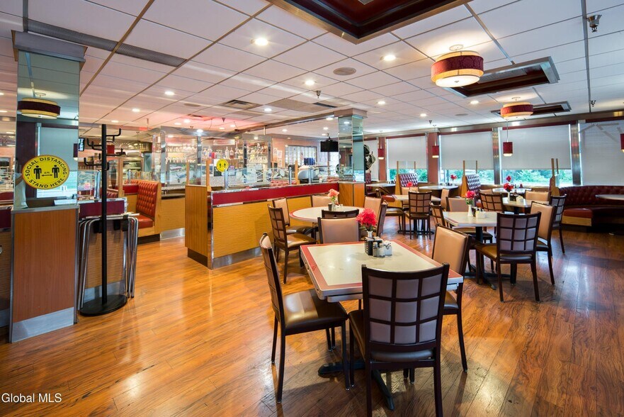 More Photos Of 855 Hoosick St, Troy Restaurant For Sale