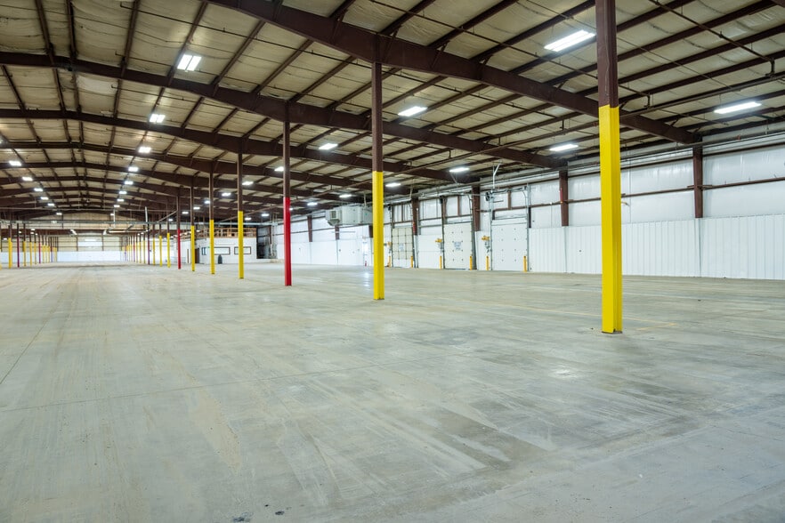 More Photos Of 1730 Washington Ave, Washington Court House Warehouse For Lease