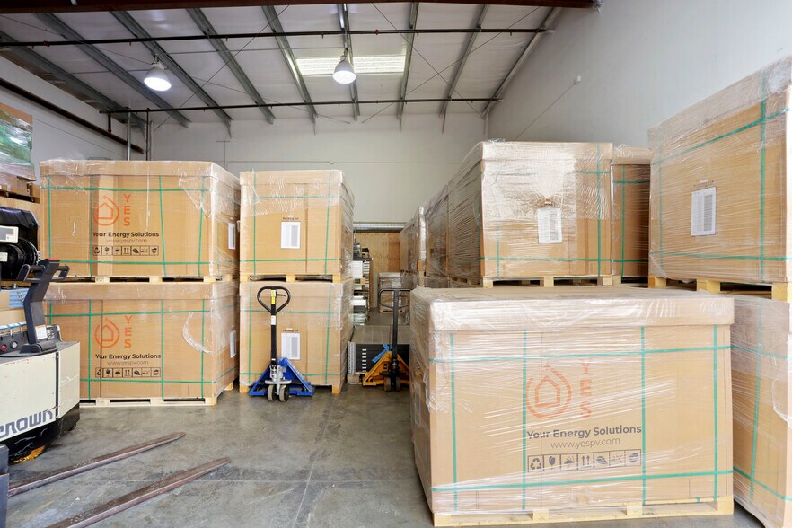 More Photos Of 600-626 Commerce Ct, Manteca Service For Lease