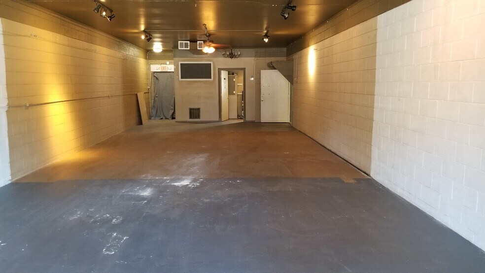 More Photos Of 7627-7633 Highland Rd, Waterford Storefront Retail Office For Sale